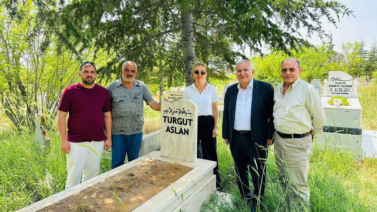 Kırşehirliler Vakfından vefa dolu anma: Eski Başkan Turgut Aslan dualarla yâd edildi