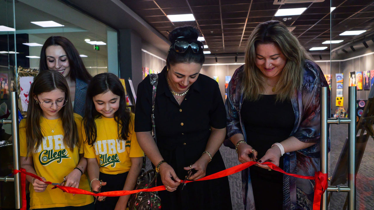 Etimesgut'ta genç yetenekler tuvale dokundu