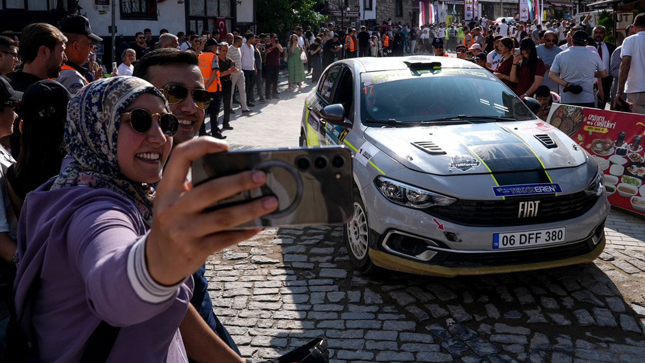 9. Hitit Rallisi Beypazarı’nda renkli görüntülerle başladı