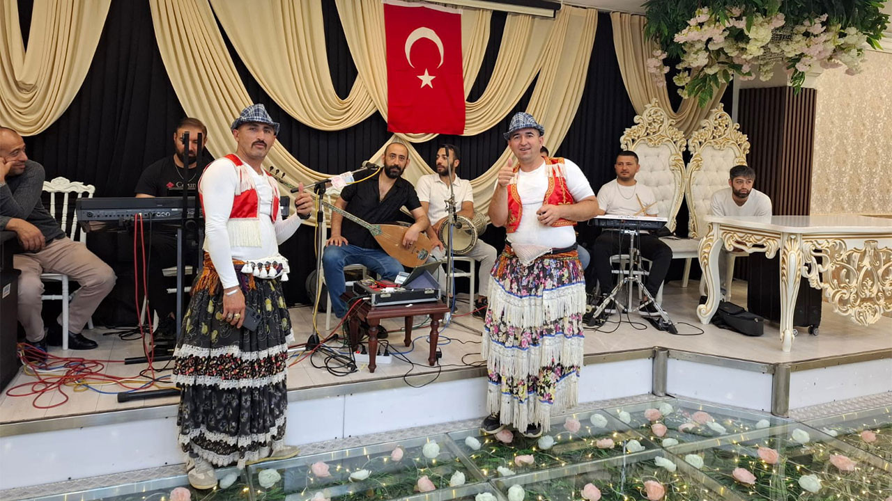 Gecekondudan sahne ışıklarına: "Bu benim kültürüm!"