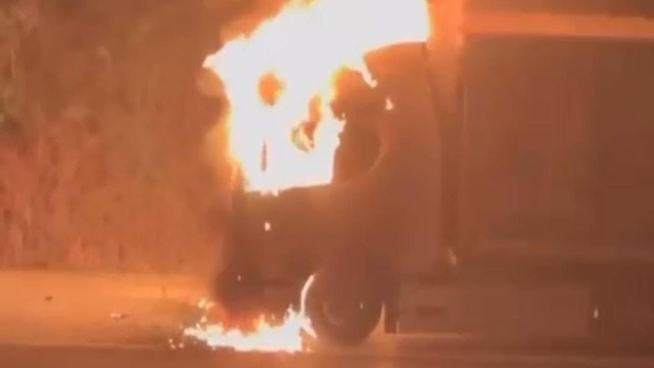 Elmadağ'da seyir halindeki TIR'da yangın!