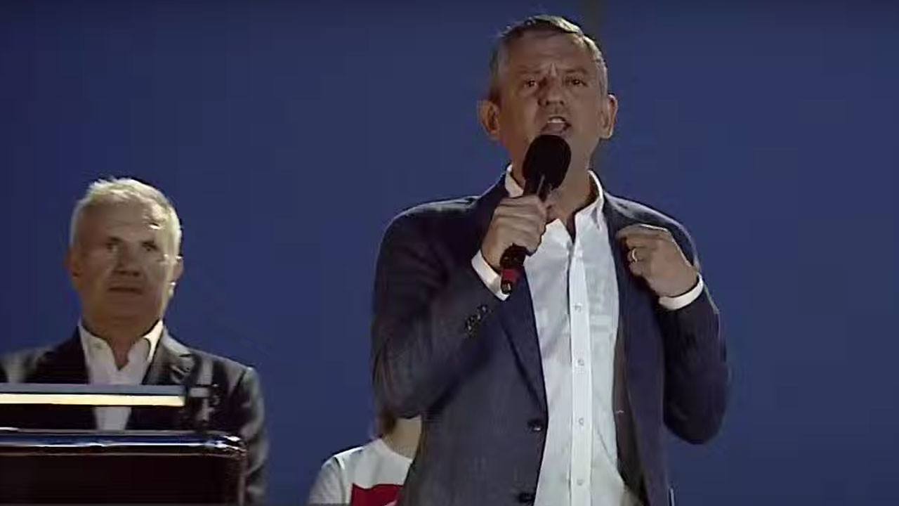 Özgür Özel Avcılar'dan seslendi: Erdoğan'a 'asgari ücrete ara zam olacak' dedirteceğiz!