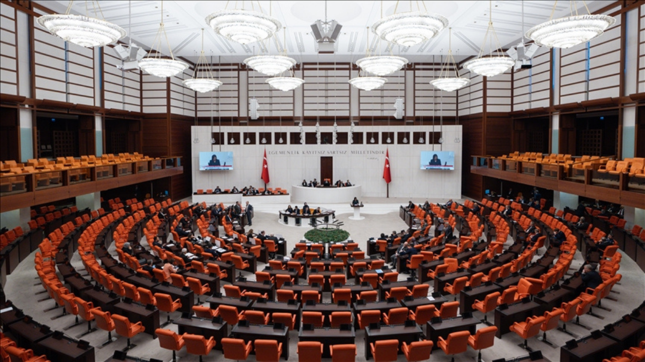 TBMM'de bu hafta gündem yoğun! Masada enerji, vergi ve sağlıkta yeni düzenlemeler var