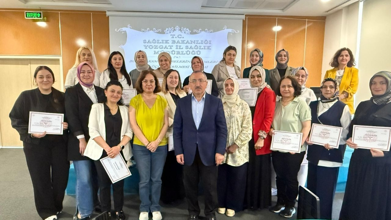Normal doğumun destekçileri Yozgat’ta sertifikalarını aldı