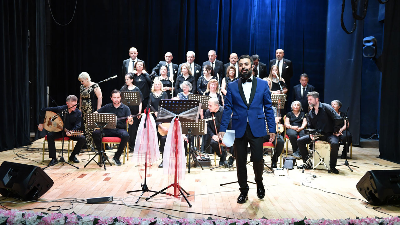 Altındağ’da ozanlara saygı türkülerle dile geldi