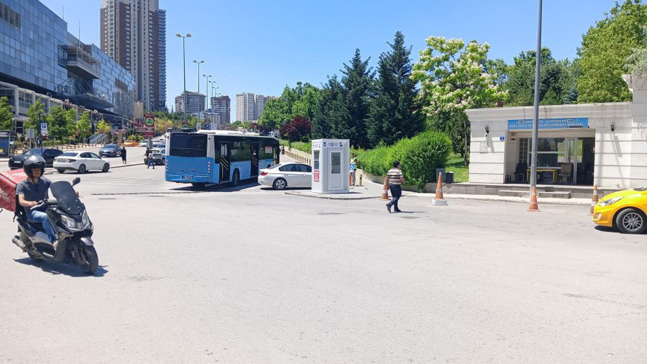 Ankara’da demir çubuklu kavga kamerada: Otobüs şoförü ile vale birbirine girdi
