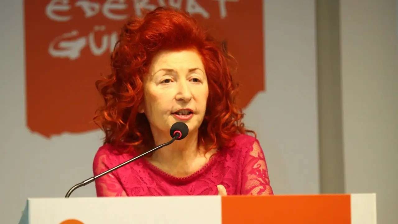 Ankara’ya Değer Katan Yazar ödülünün sahibi Nazlı Eray kimdir?