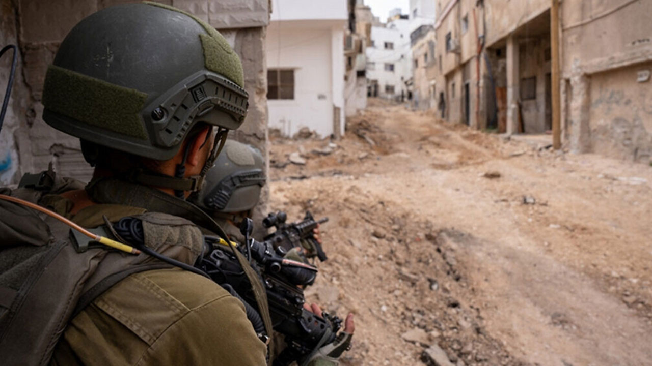 Filistinliler İsrailli yerleşimcilerle askerler çatıştı