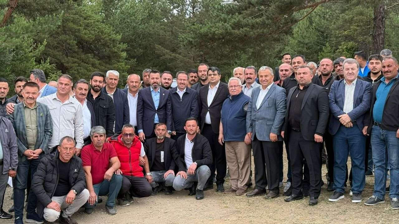 Akdağmadeni Muhtarları şölenle bir araya geldi