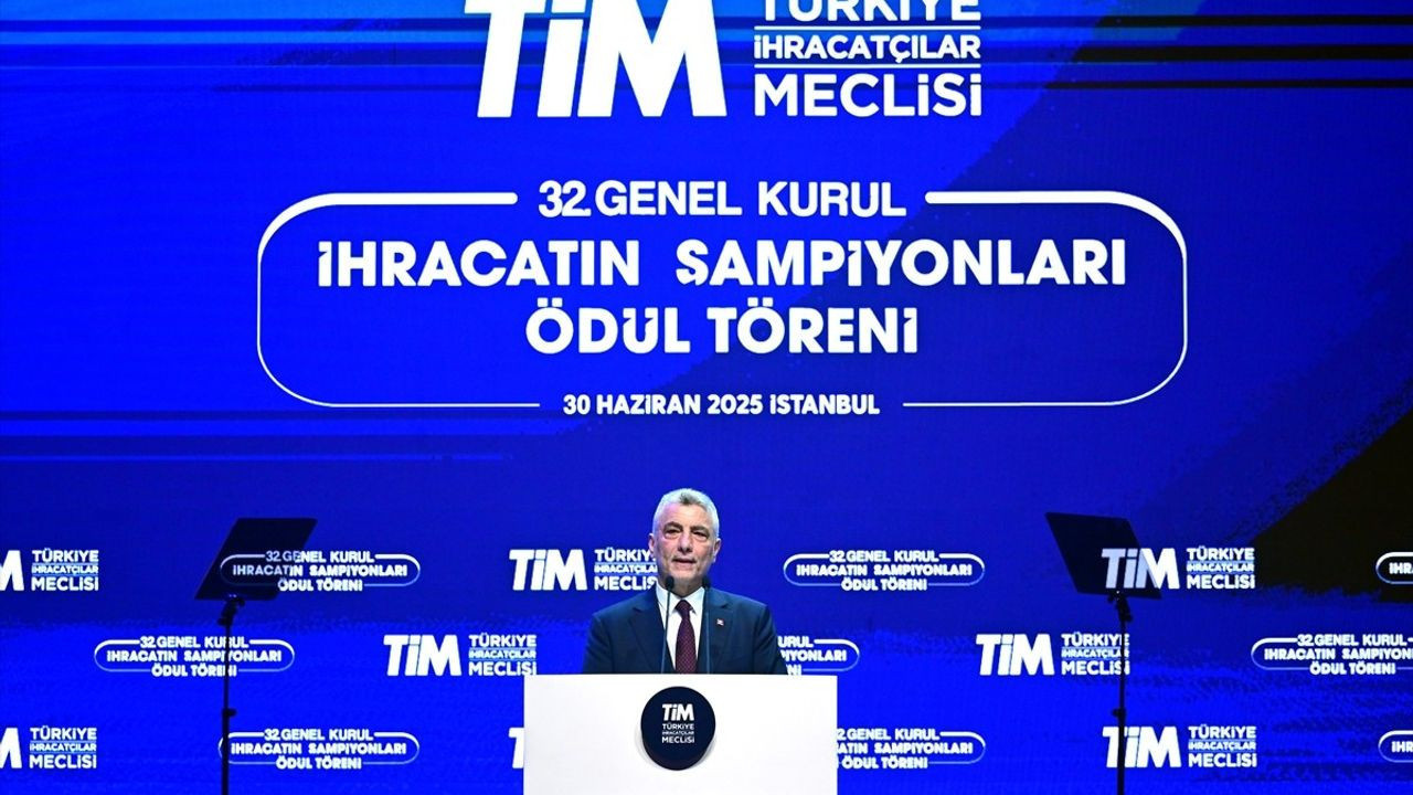 Ticaret Bakanı Bolat: Son 24 ayda 14 aylık ihracat rekoru kırıldı