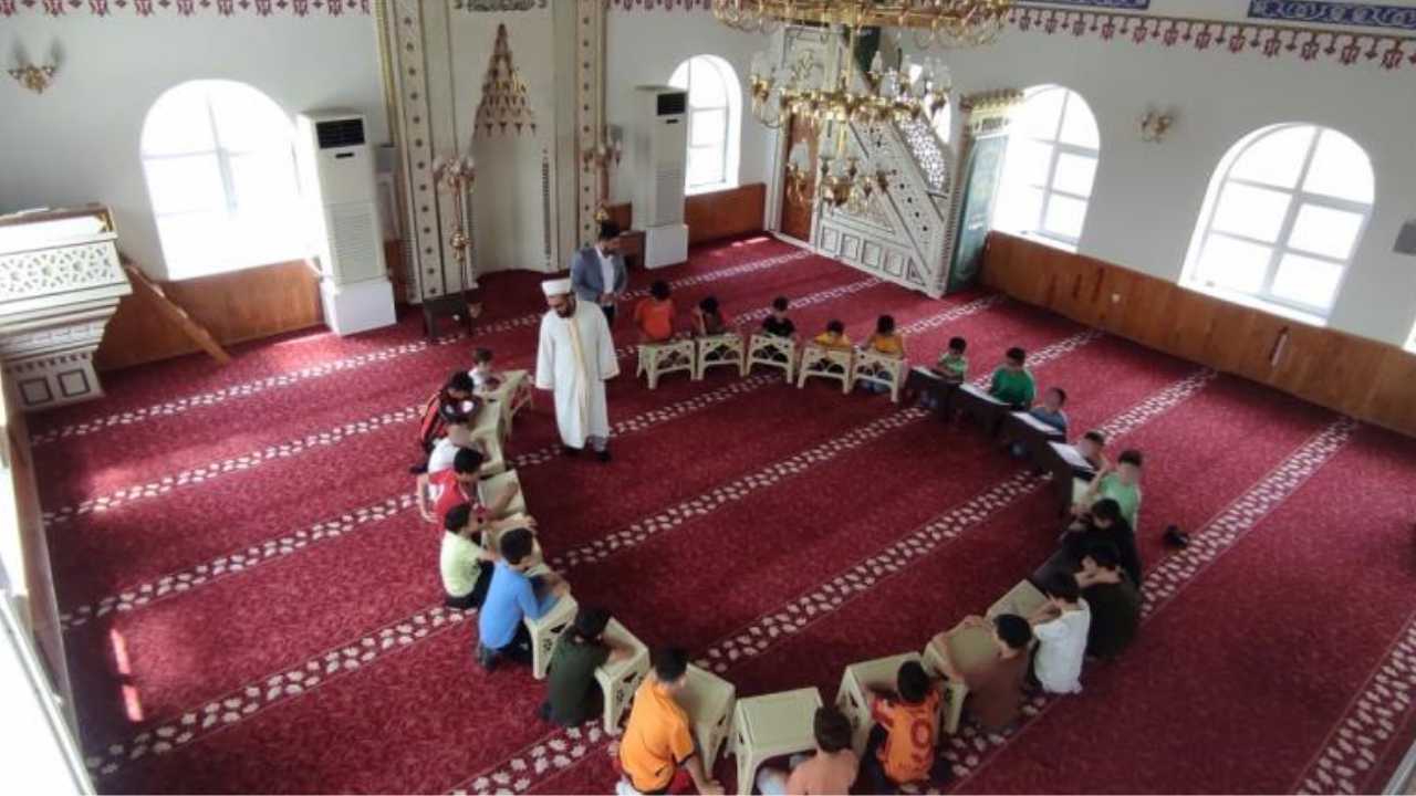 Camide eğitim, bahçede oyun: Çekerek’te yaz Kur'an kursları başladı