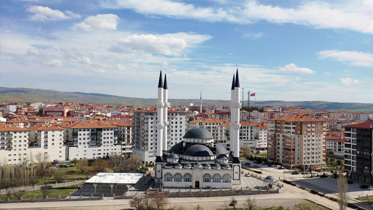 Akyurt’ta farklı sektörlerde iş fırsatları! Üretimden paketlemeye personel alımı