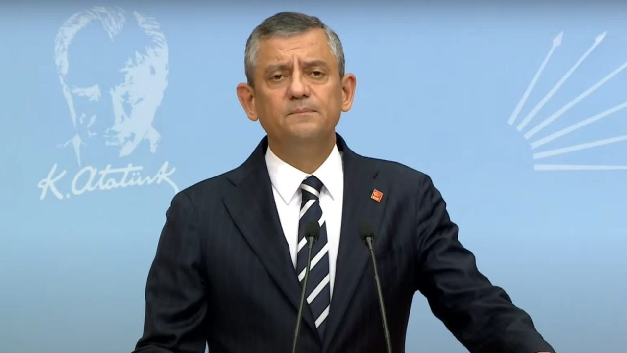 Özel’den gözaltılara sert tepki: “Sandığı kaldırmak istiyorlar!”