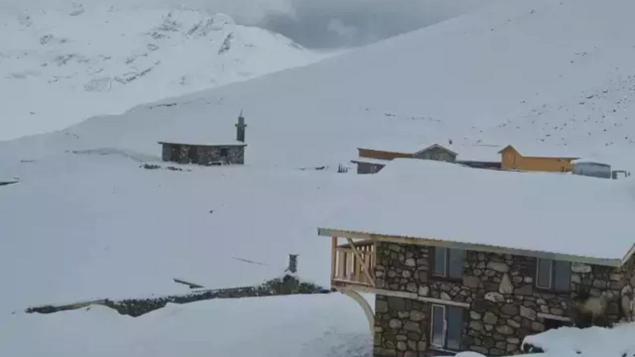 Temmuz ayında üç ile kar
