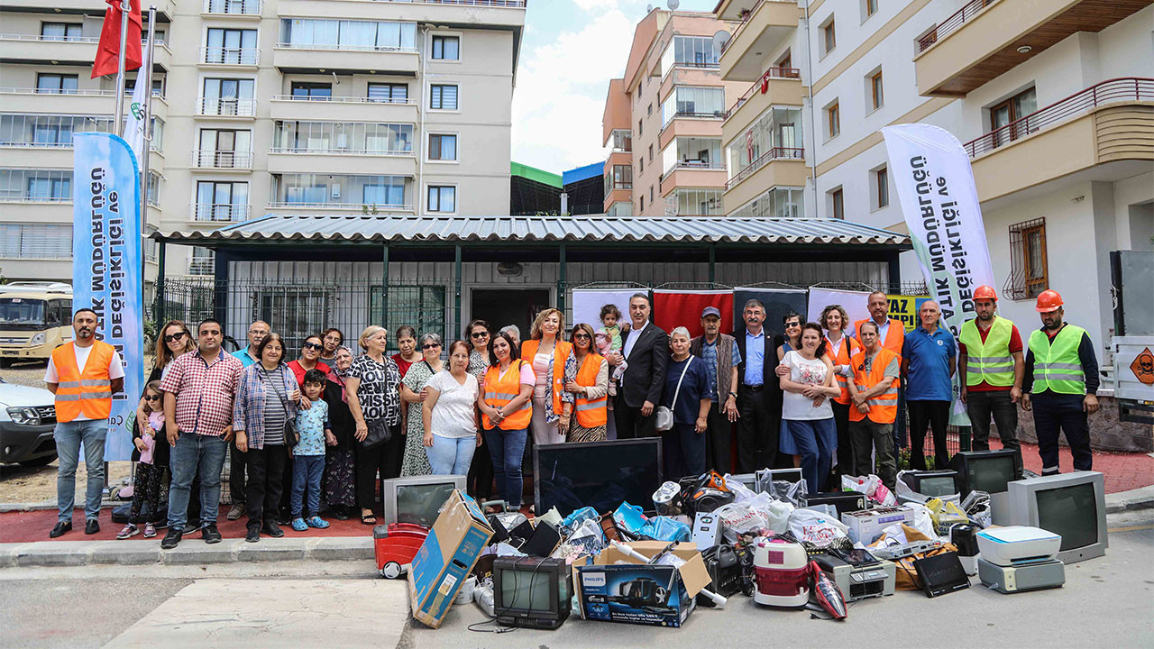 Çankaya’da elektronik atık seferberliği! Şehit Cengiz Karaca Mahallesi'nden örnek destek