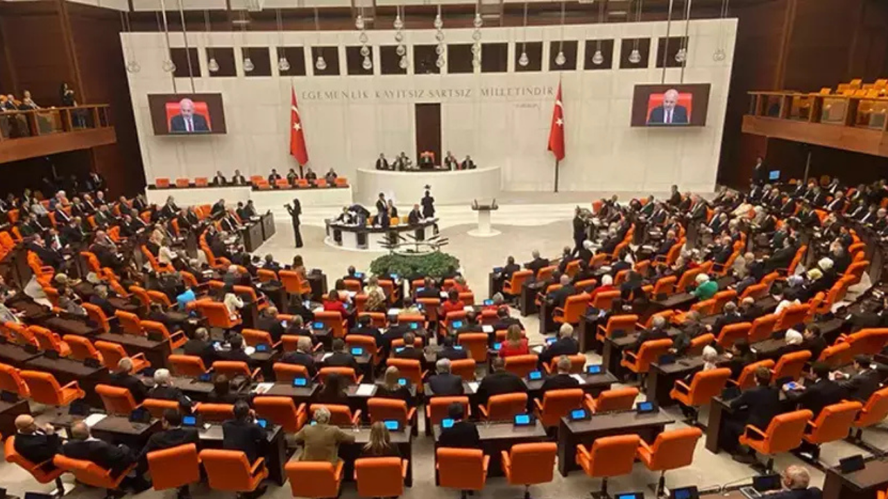 CHP’li 61 vekilin dokunulmazlığı için kritik tezkere mecliste