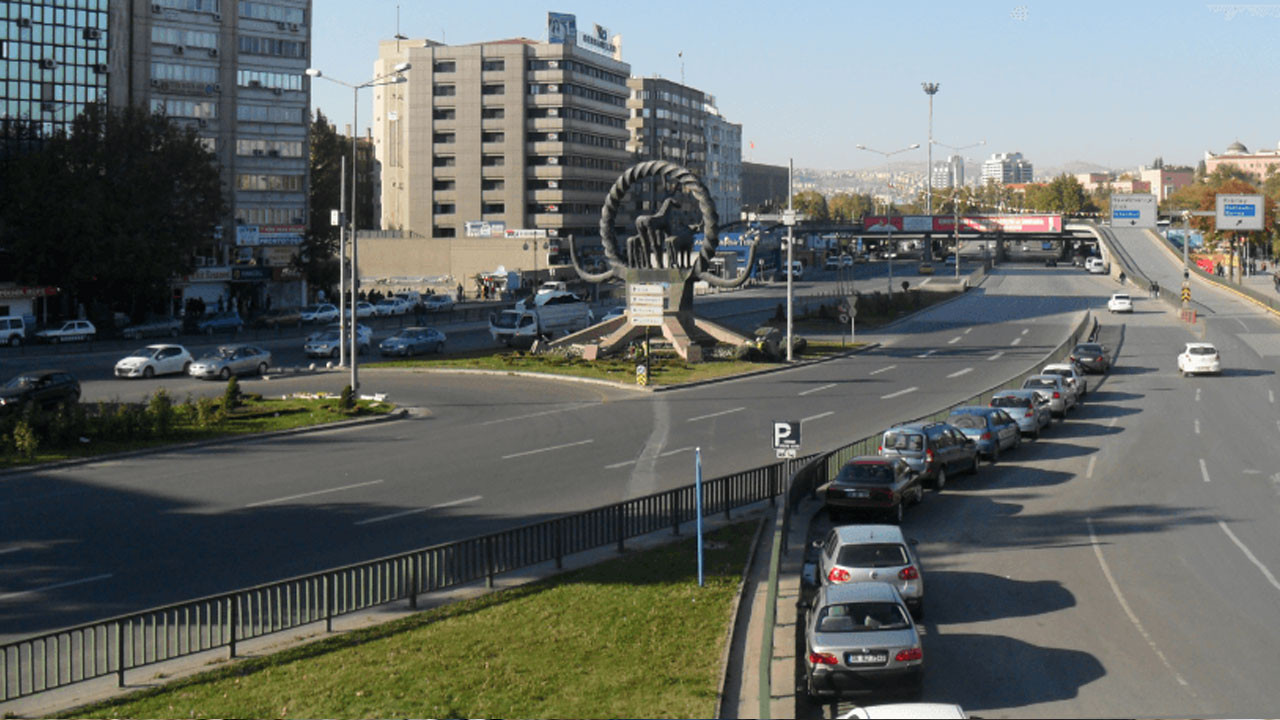 Ankara'da gece yarısı başlayan sürpriz çalışma! Sıhhiye Köprüsü’nde neler oluyor?