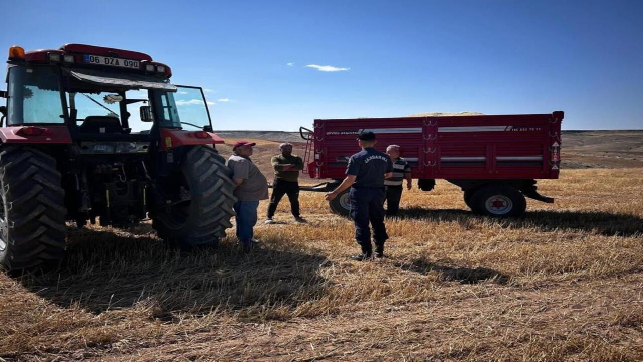 Kırşehir’de Jandarma, çiftçileri yangınlara karşı uyardı