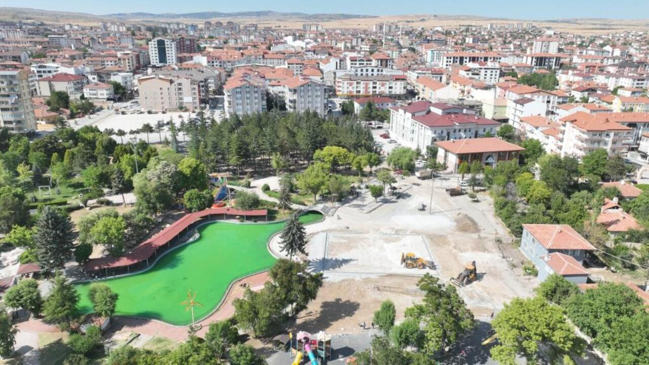Sorgun’da Ahmet Uslu Dutluk Parkı yenilenerek modern bir görünüme kavuşturuluyor