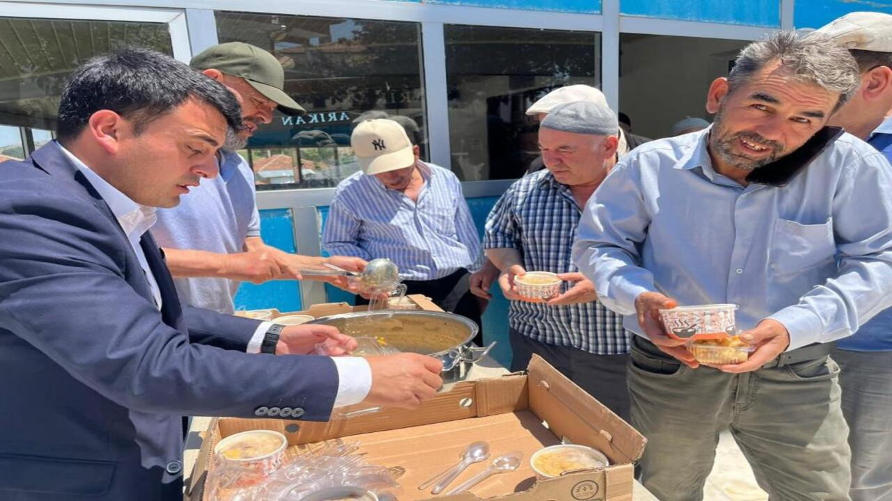 Yozgat Özükavak’ta aşure ikramı gülümsetti