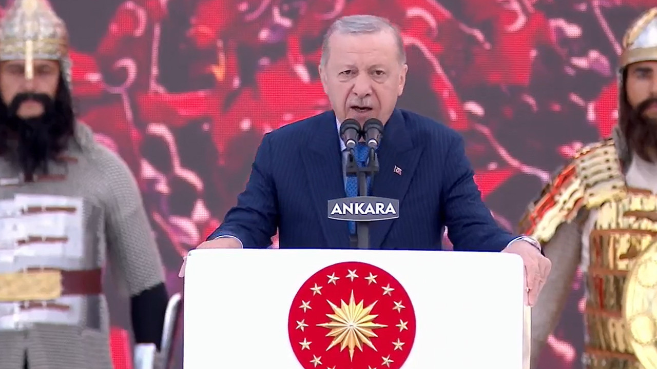 Cumhurbaşkanı Erdoğan: "FETÖ ile mücadelemiz devam ediyor"