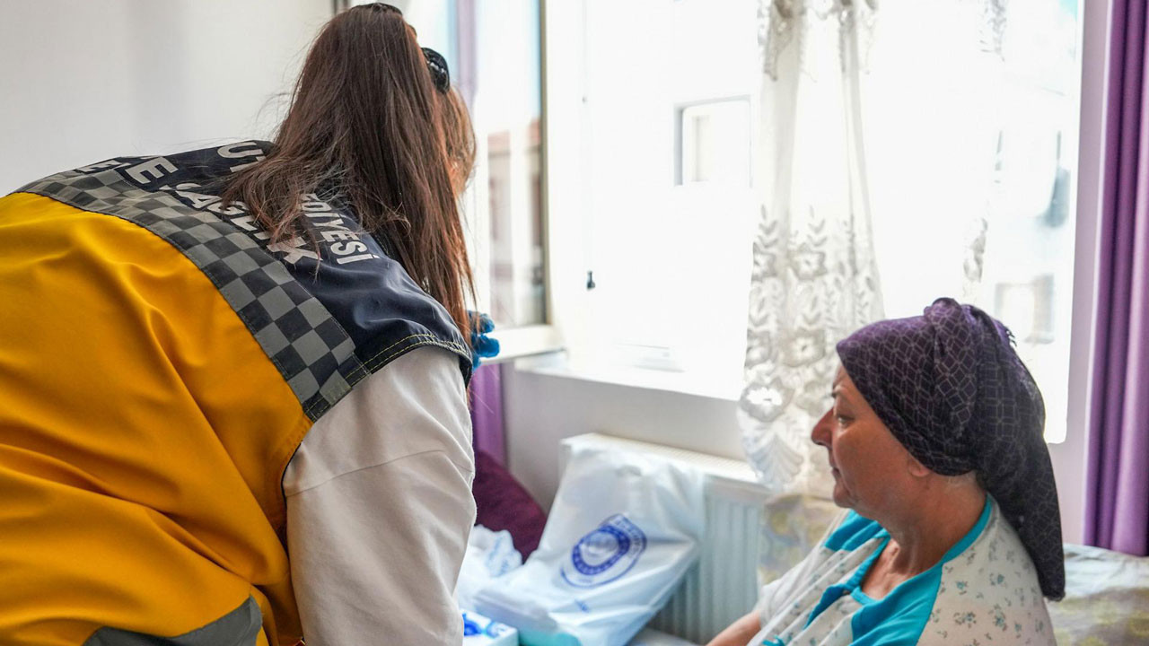 Etimesgut Belediyesinden evde bakım hizmeti