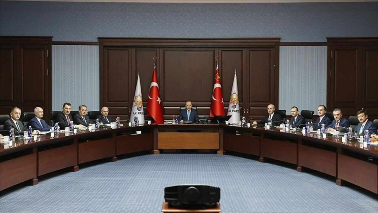 AK Parti MYK üyeleri YKS adaylarına destek oldu