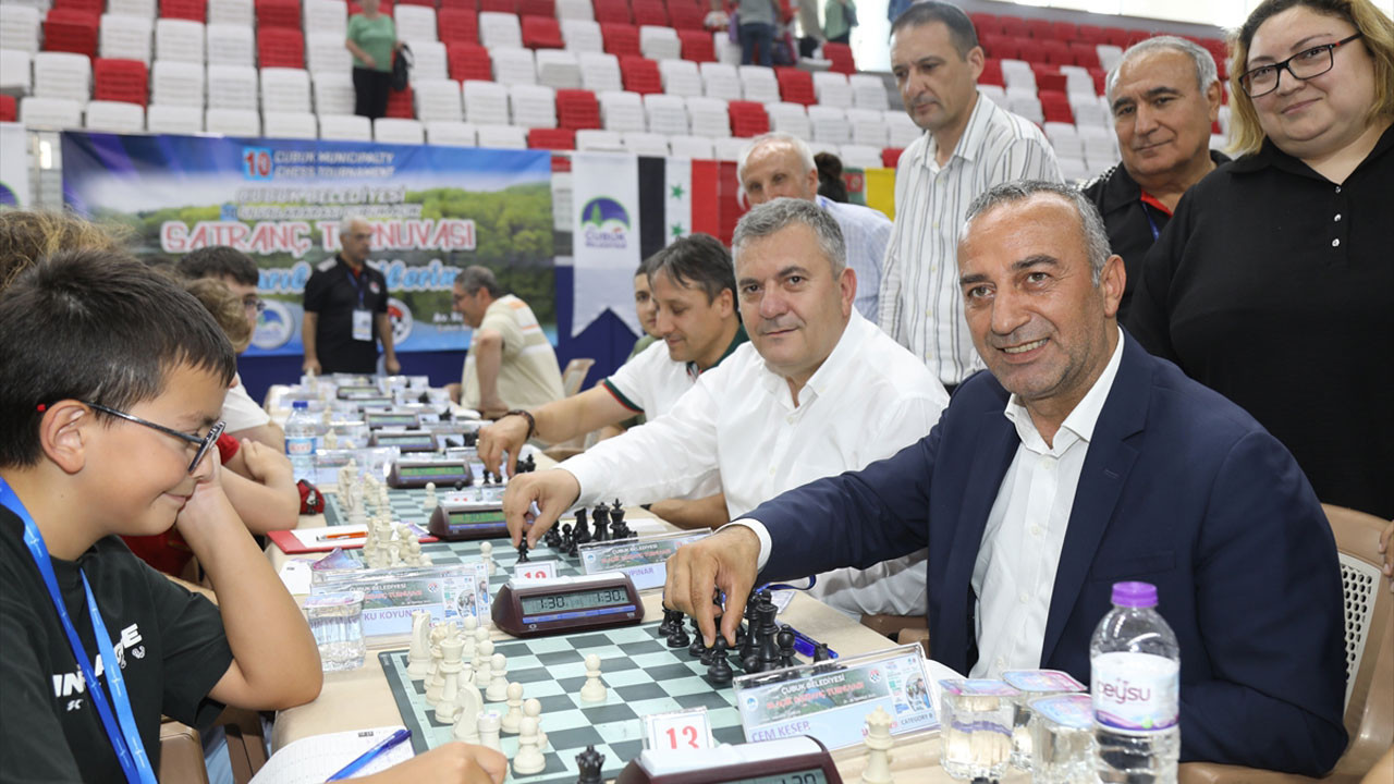 Çubuk’ta uluslararası satranç heyecanı başladı