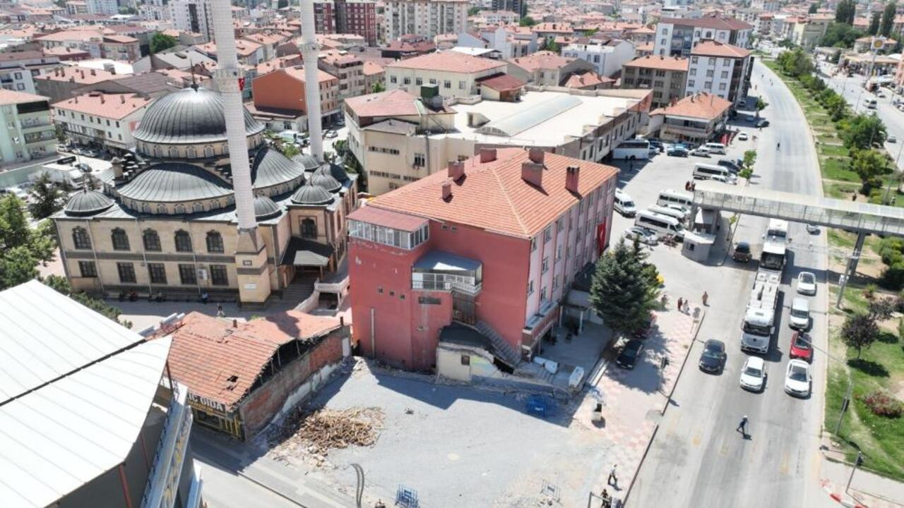 Sorgun Belediyesinin yeni meydan projesine Diyanet freni