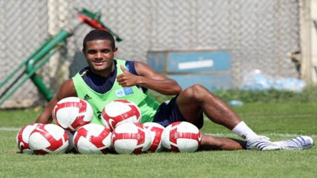 Ankarasporlu eski futbolcu Gökçek Vederson kimdir?