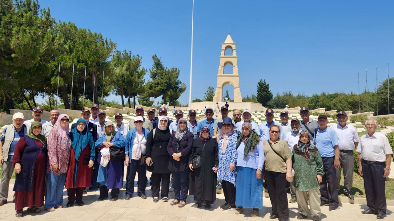 Kıbrıs gazilerinden Çanakkale Şehitlikleri'ne anlamlı ziyaret