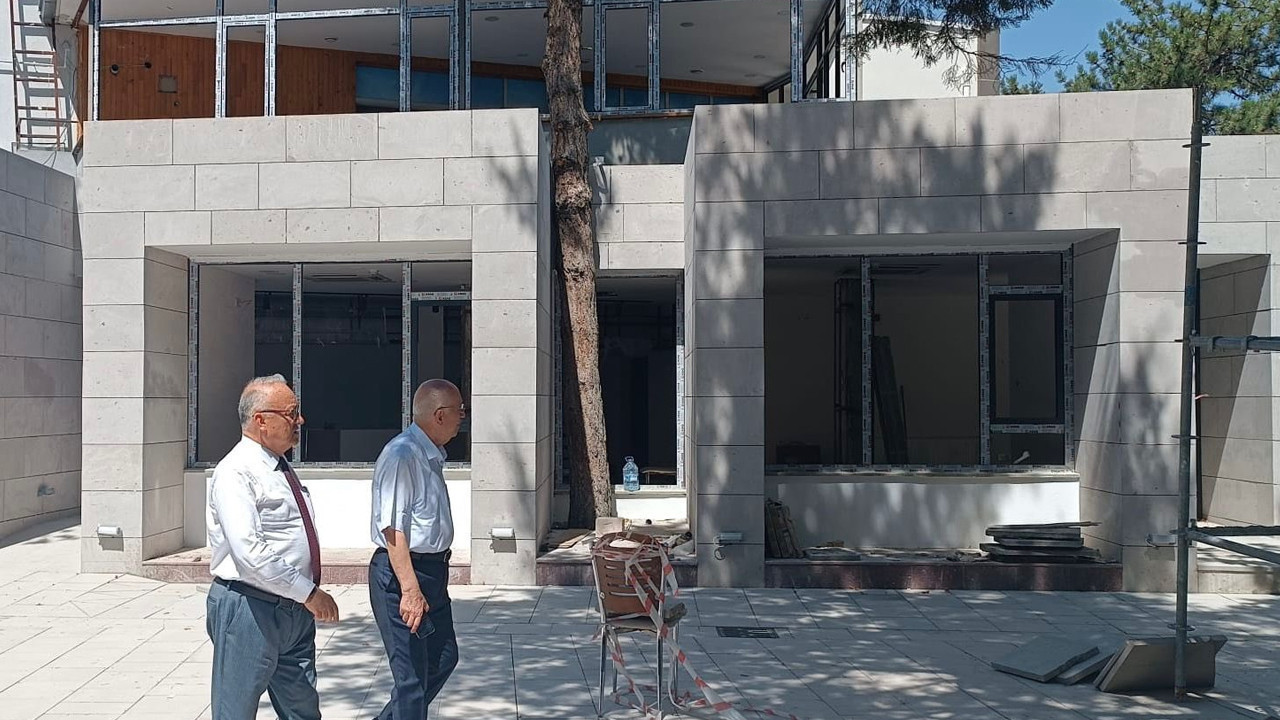 Fethi Yaşar çalışmaları yakından takip etti