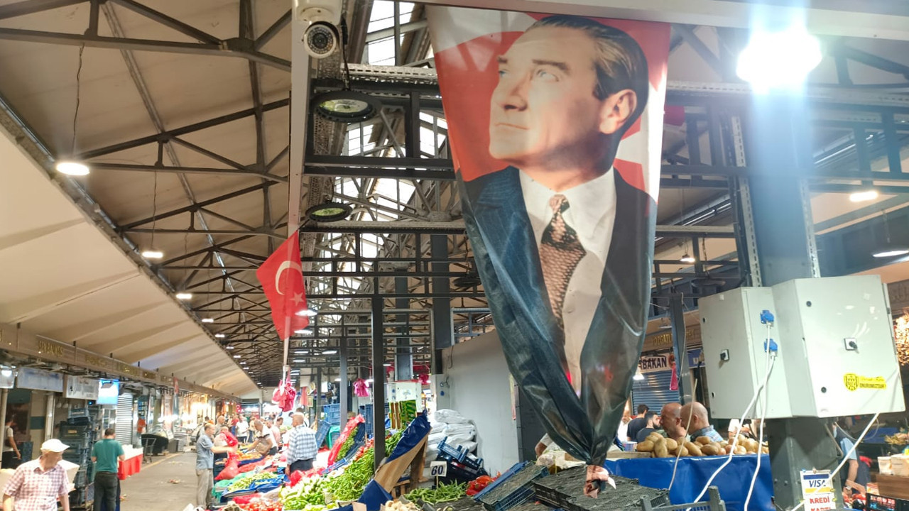 Ankara Ulus Hali'nde Atatürk fotoğrafı olan tek tezgâh!