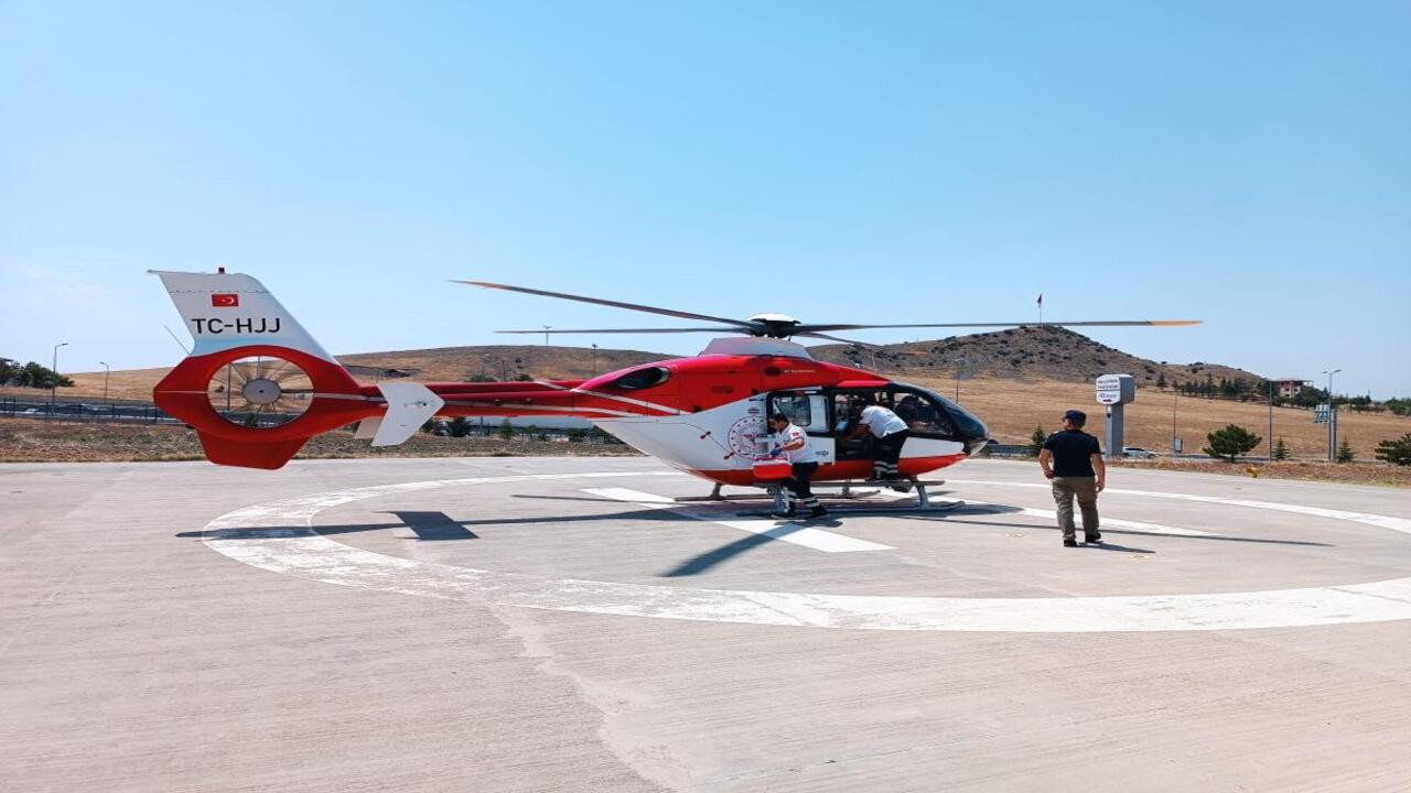 Kırıkkale’de elini kıyma makinesine kaptırdı, hava ambulansıyla Ankara’ya sevk edildi
