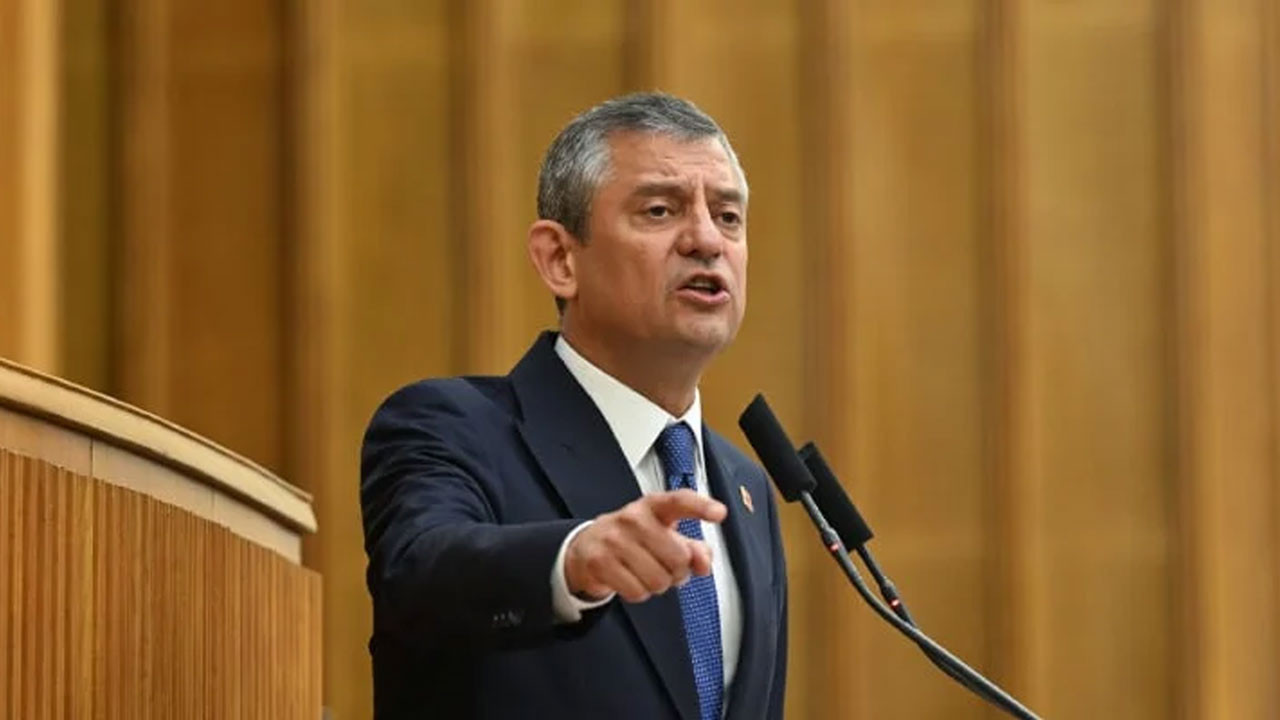 Özgür Özel'den çarpıcı açıklamalar! CHP 'Terörsüz Türkiye' Komisyonu'na katılacak mı?