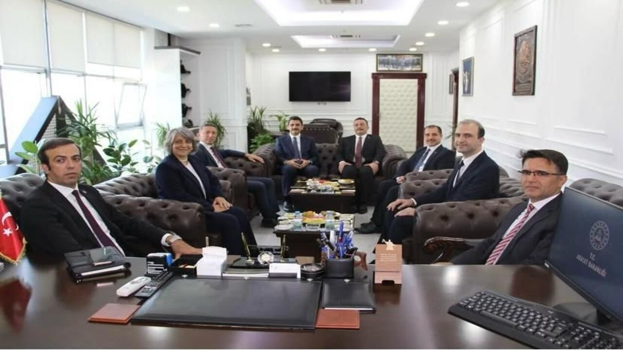 Kırşehir Adliyesi öncü oldu: Sıfır kadastro hedefine ilk ulaşan adliye olarak yargıda fark yarattı