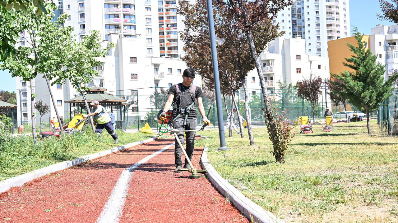 Altındağ Belediyesinden parklara yoğun bakım