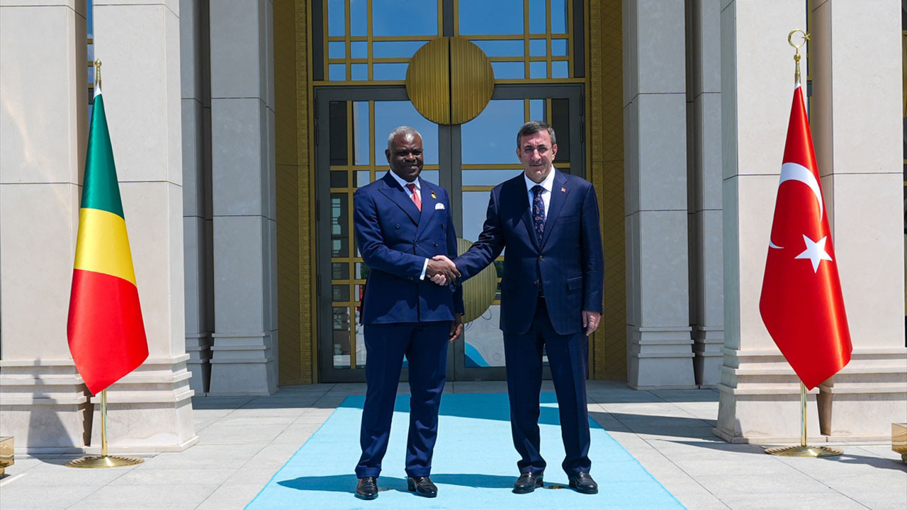 Cevdet Yılmaz, Kongo Başbakanı Makosso ile görüştü