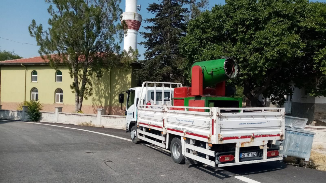 Ankara Büyükşehir Belediyesinden haşereyle etkin mücadele! Polatlı'da ilaçlama çalışmaları sürüyor