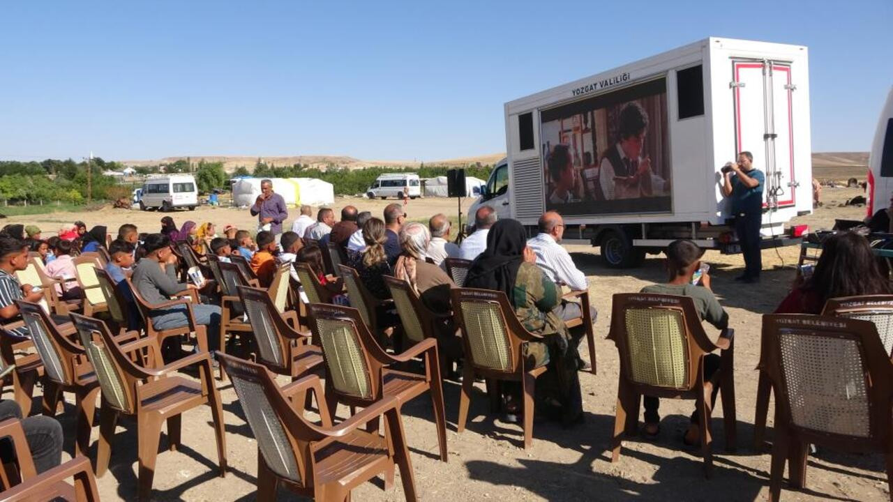 Yerköy’de mevsimlik tarım işçisi ailelerin çocukları, açık hava etkinlikleriyle çocuk olduklarını hatırladı