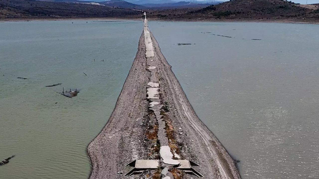 İzmir'in iletim hattı ve arıtma tesisi projesi hizmete alınıyor