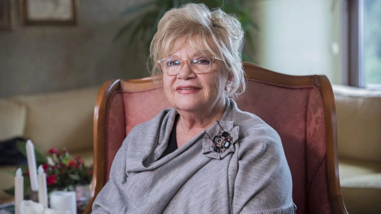 Ankara doğumlu Nevra Serezli kimdir?