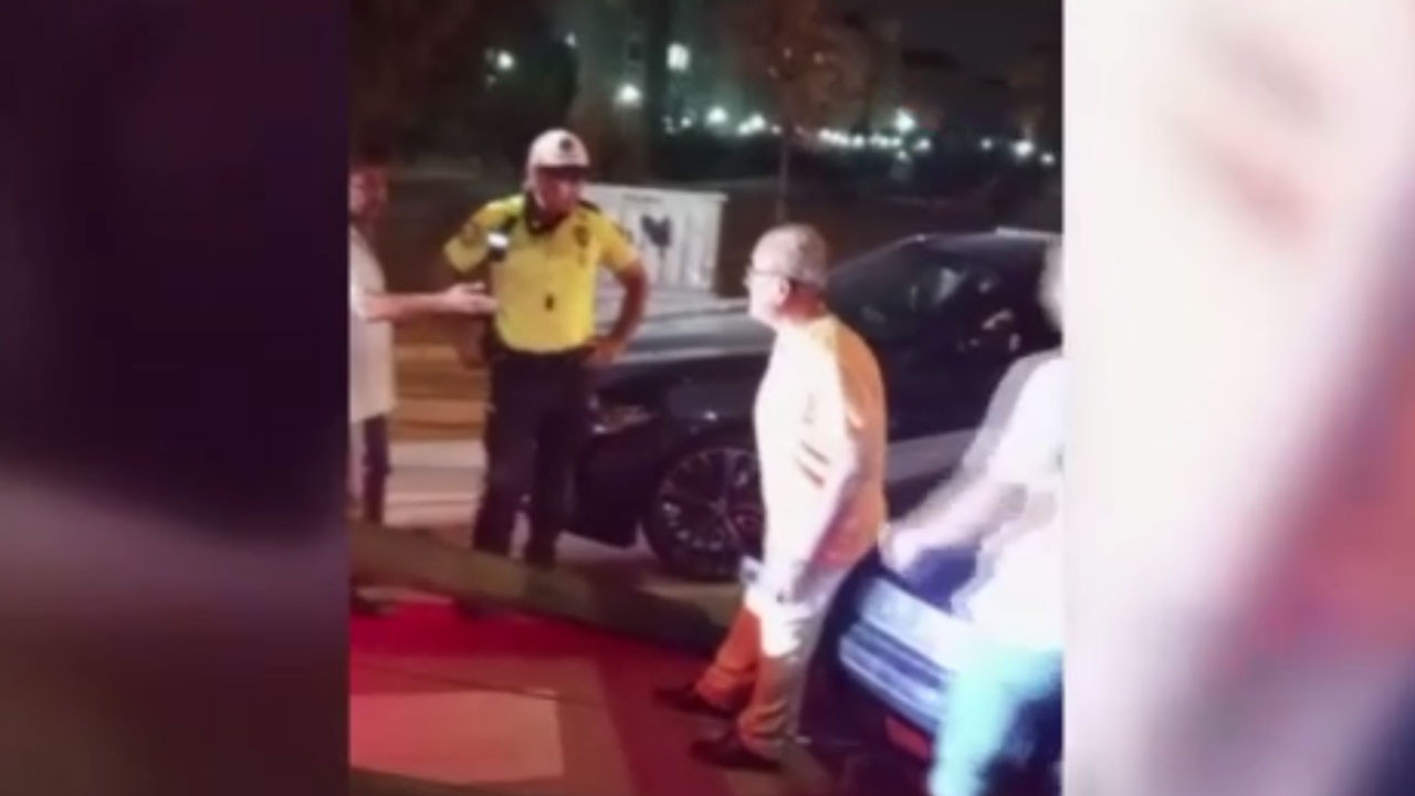 Sincan'da alkollü sürücü park halindeki araca çarptı