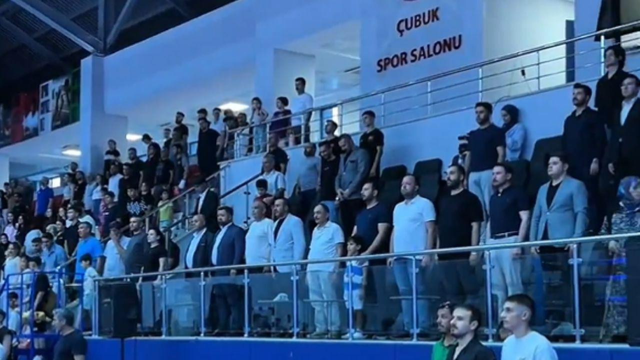 Çubuk'ta boks turnuvası nefes kesti!