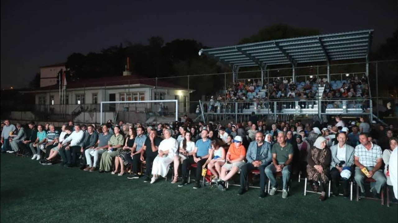 Balâ’da yaz akşamlarına renk katan ilk 'Açık Hava Sineması Etkinliği' gerçekleşti