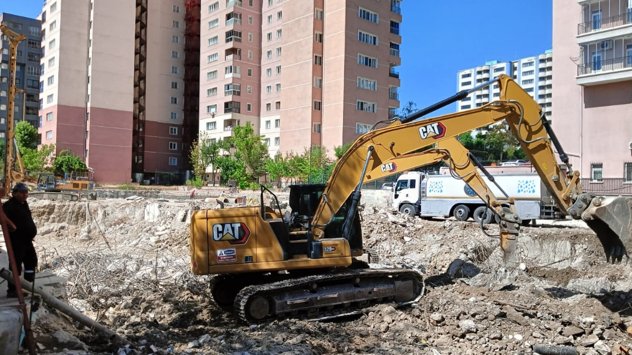 Ankara'da hafriyat kamyonu dehşeti: İki kişi hayatını kaybetti