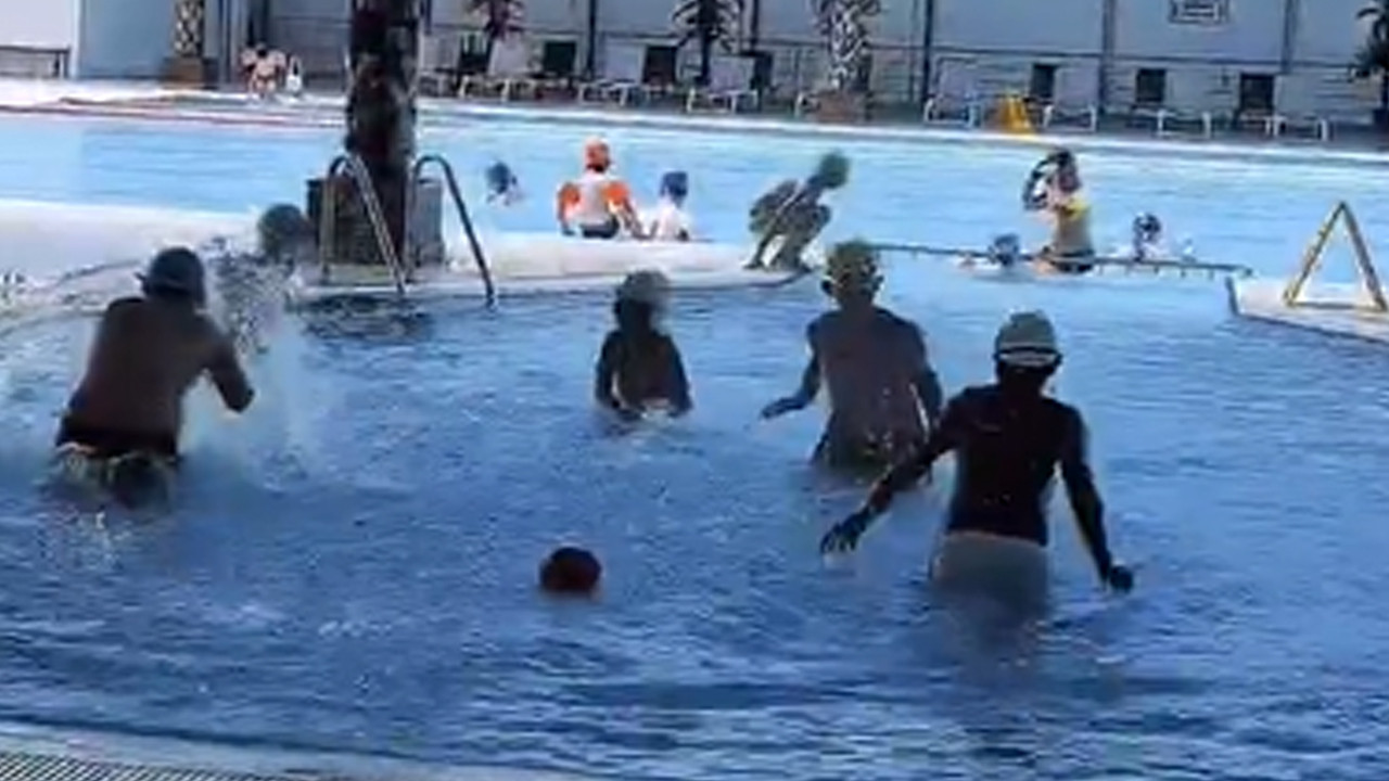 Kızılcahamam’da Kur’an Kursu öğrencilerine havuz keyfi!