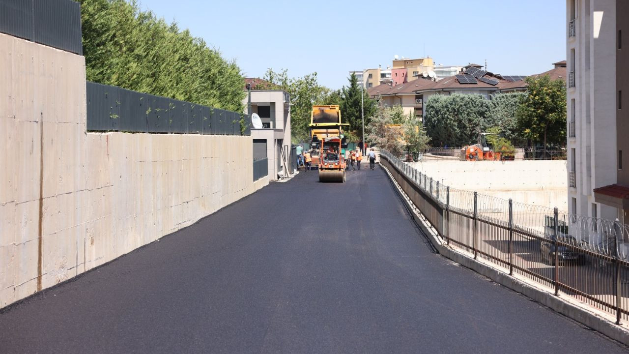 Çankaya Belediyesi, Alacaatlı'da yol çalışmalarını sürdürüyor