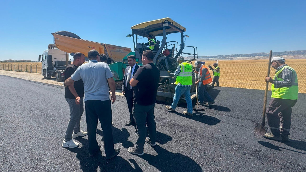 Kahramankazan’da asfalt seferberliği sürüyor, altyapı çalışmaları hız kesmeden devam ediyor