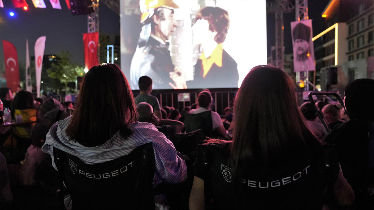 Keçiören’de "Neşeli Günler" ile unutulmaz bir yaz akşamı